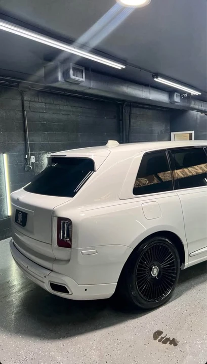 2020 Rolls-Royce Cullinan Black Badge - Image 2 of 2