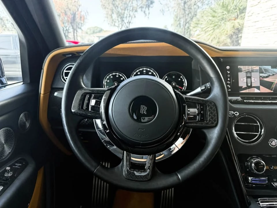 2020 Rolls-Royce Cullinan Black Badge - Image 18 of 19