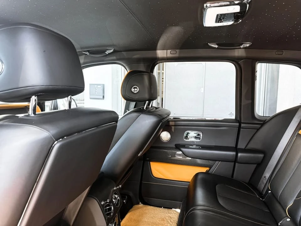 2020 Rolls-Royce Cullinan Black Badge - Image 17 of 19