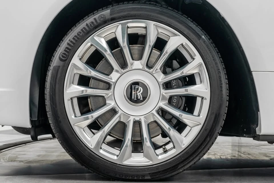 2020 Rolls-Royce Dawn - Image 6 of 14
