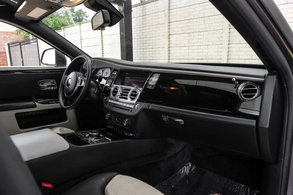 2020 Rolls-Royce Ghost 1st Gen - Image 9 of 14