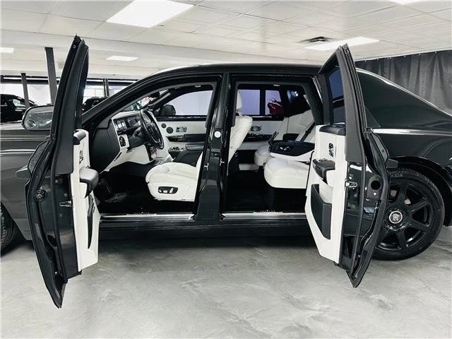 2020 Rolls-Royce Phantom VIII - Image 8 of 20