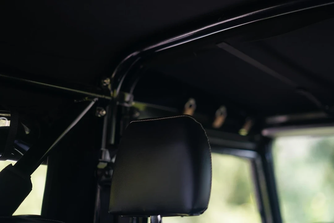 2020 Land Rover Defender 90 - Image 18 of 21