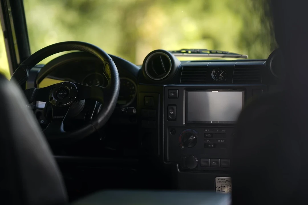 2020 Land Rover Defender 90 - Image 8 of 21