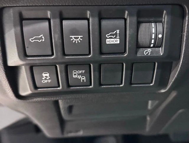 2020 Subaru - Image 27 of 31