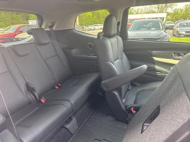 2020 Subaru - Image 10 of 12