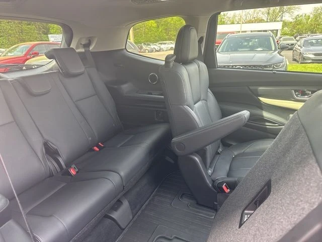 2020 Subaru - Image 10 of 12
