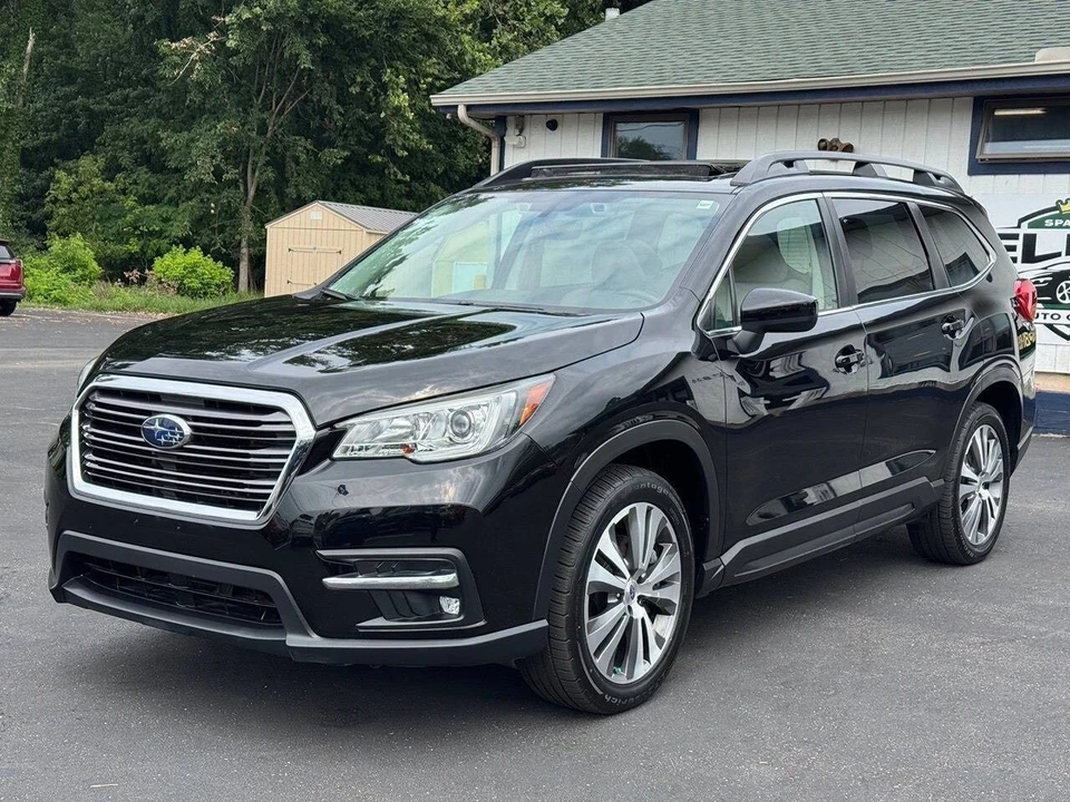2020 Subaru - Image 8 of 31