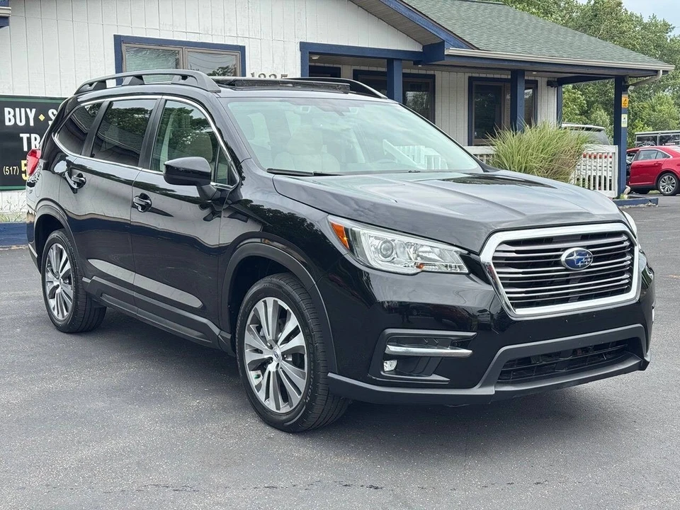 2020 Subaru - Image 10 of 31