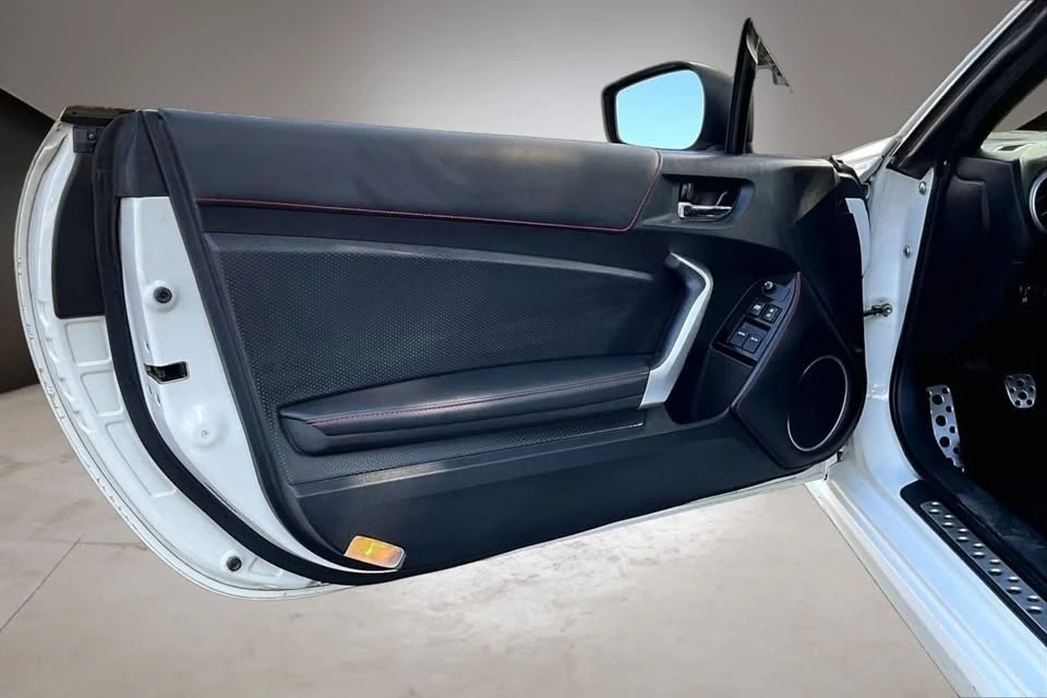 2020 Subaru BRZ 1st Gen - Image 19 of 20