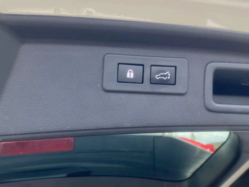 2020 Subaru Forester 5th Gen - Image 11 of 12