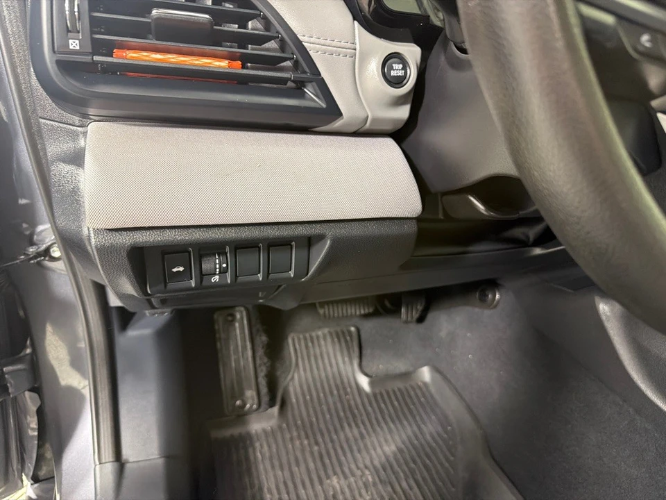 2020 Subaru Legacy - Image 13 of 25
