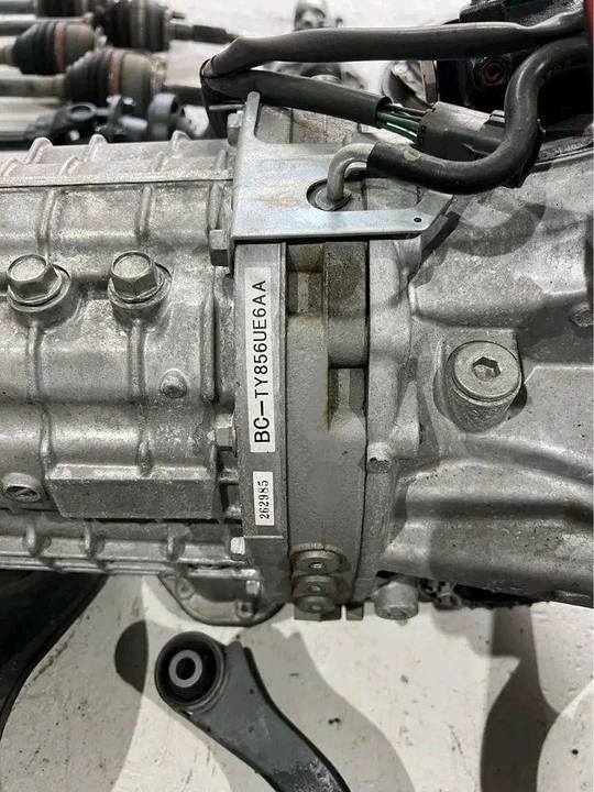 2020 Parts & Memorabilia Gearboxes - Image 3 of 8