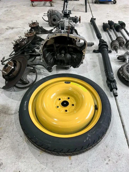 2020 Parts & Memorabilia Gearboxes - Image 7 of 8