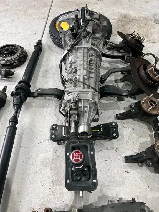 2020 Parts & Memorabilia Gearboxes - Image 2 of 8