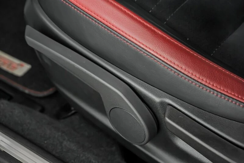 2020 Subaru Impreza WRX STi 4th Gen - Image 19 of 31