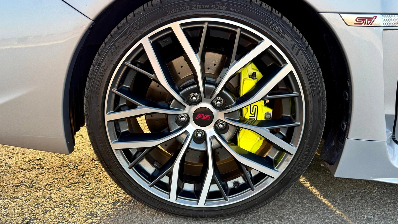 2020 Subaru Impreza WRX STi 4th Gen - Image 15 of 31