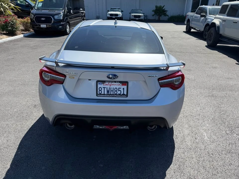 2020 Subaru - Image 6 of 12