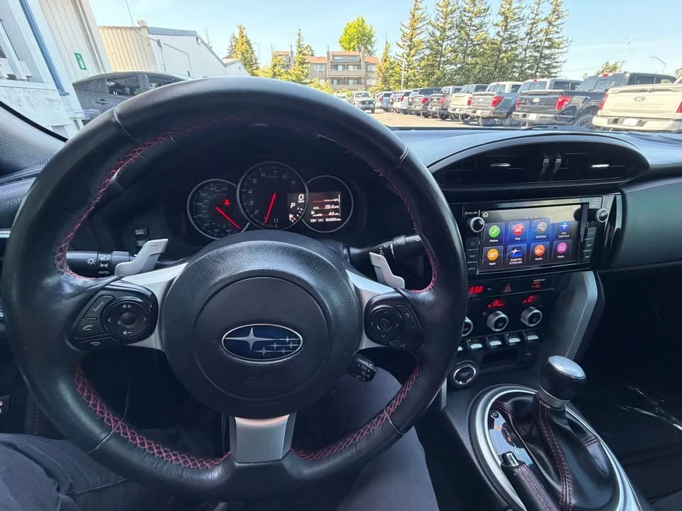 2020 Subaru - Image 8 of 12