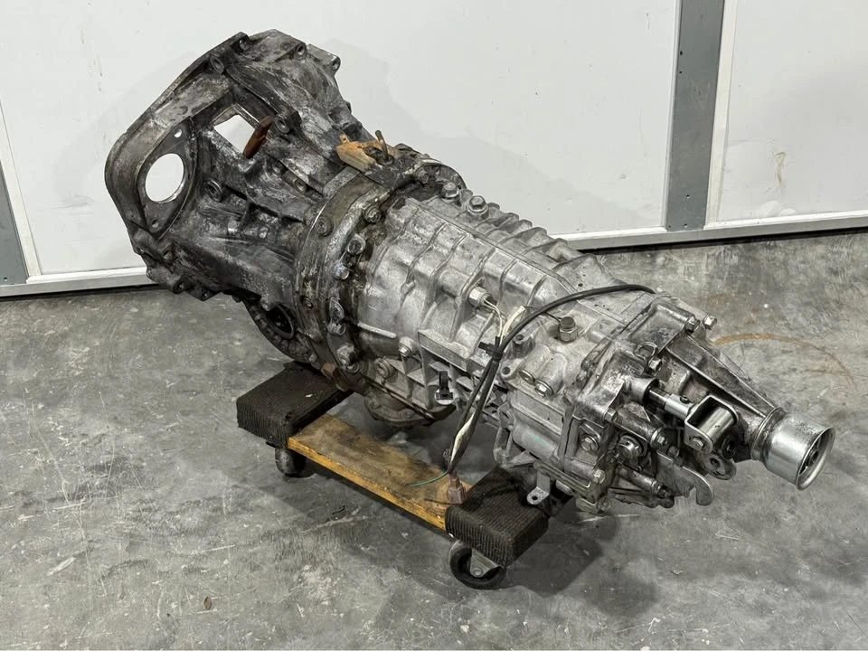 2020 Parts & Memorabilia Gearboxes - Image 3 of 9