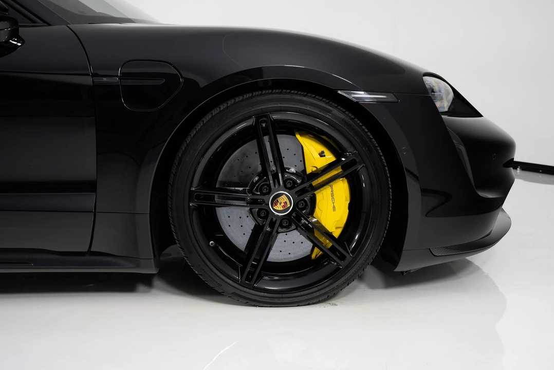 2020 Porsche Taycan Turbo S - Image 12 of 31