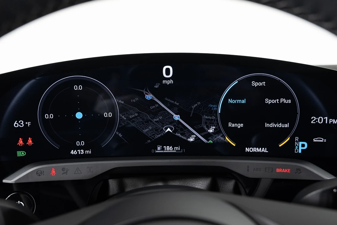 2020 Porsche Taycan Turbo S - Image 17 of 31