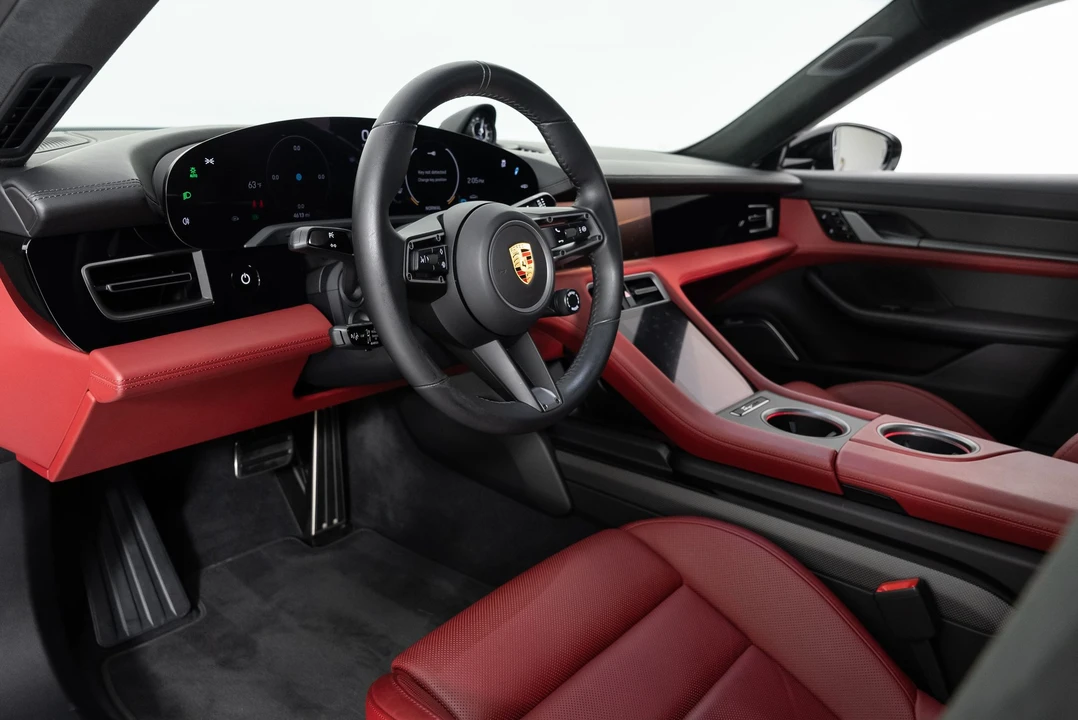2020 Porsche Taycan Turbo S - Image 18 of 31