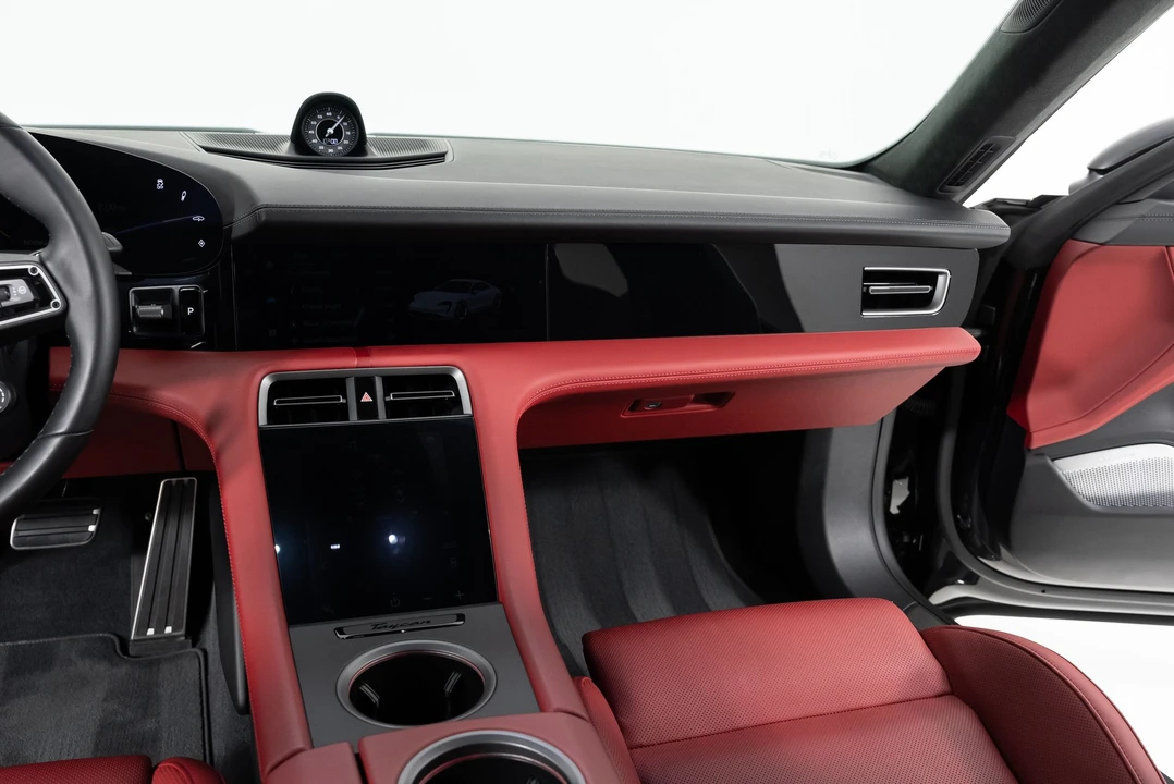 2020 Porsche Taycan Turbo S - Image 20 of 31