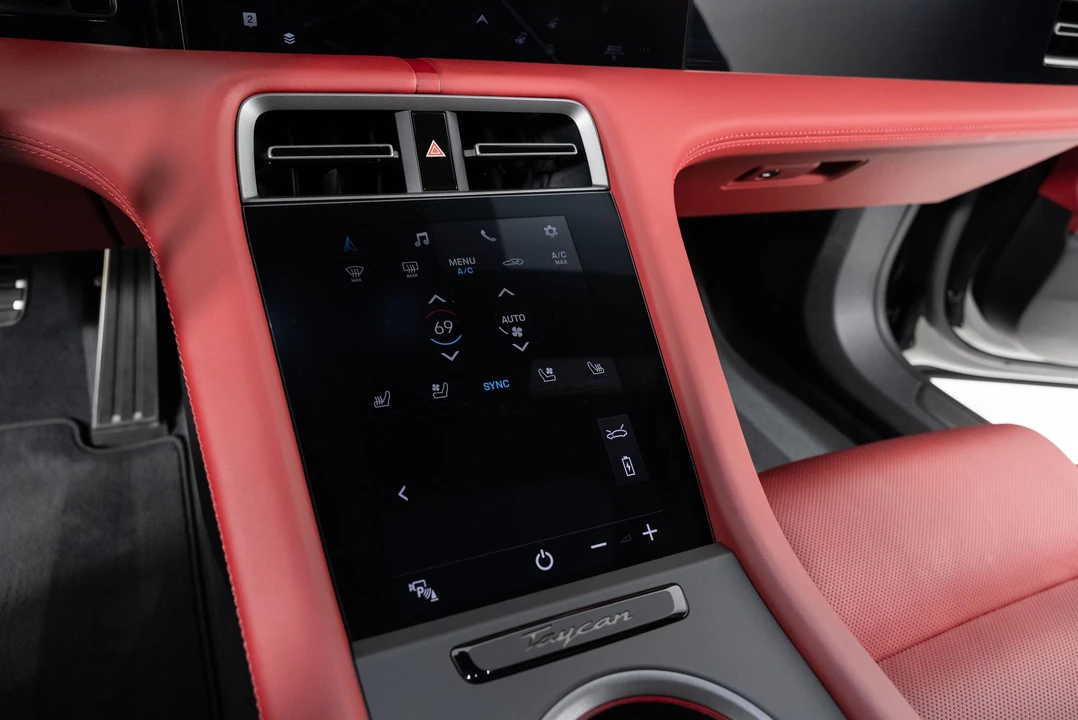 2020 Porsche Taycan Turbo S - Image 22 of 31