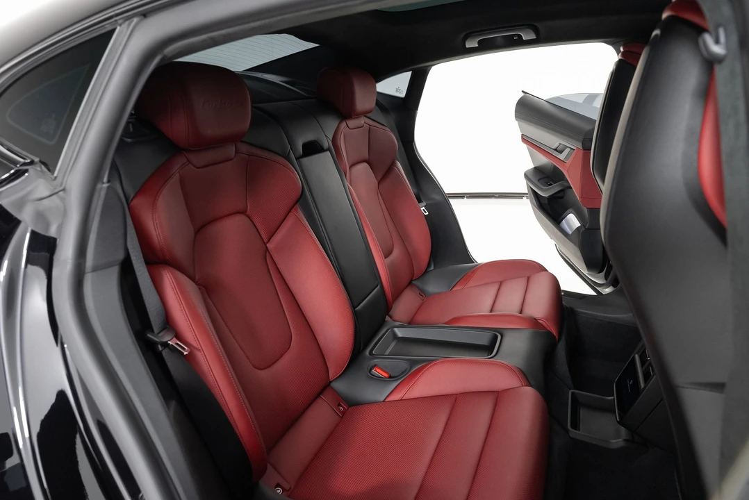 2020 Porsche Taycan Turbo S - Image 30 of 31