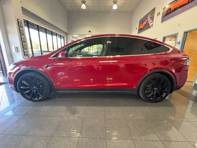 2020 Tesla Model X - Image 2 of 12