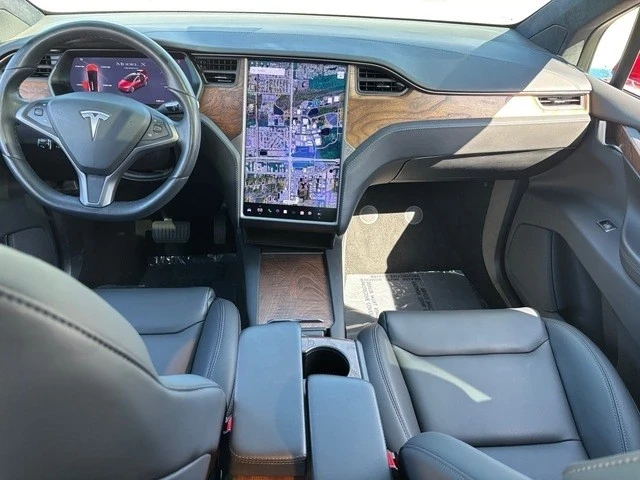 2020 Tesla Model X - Image 12 of 12