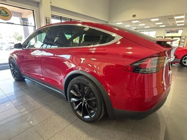 2020 Tesla Model X - Image 3 of 12