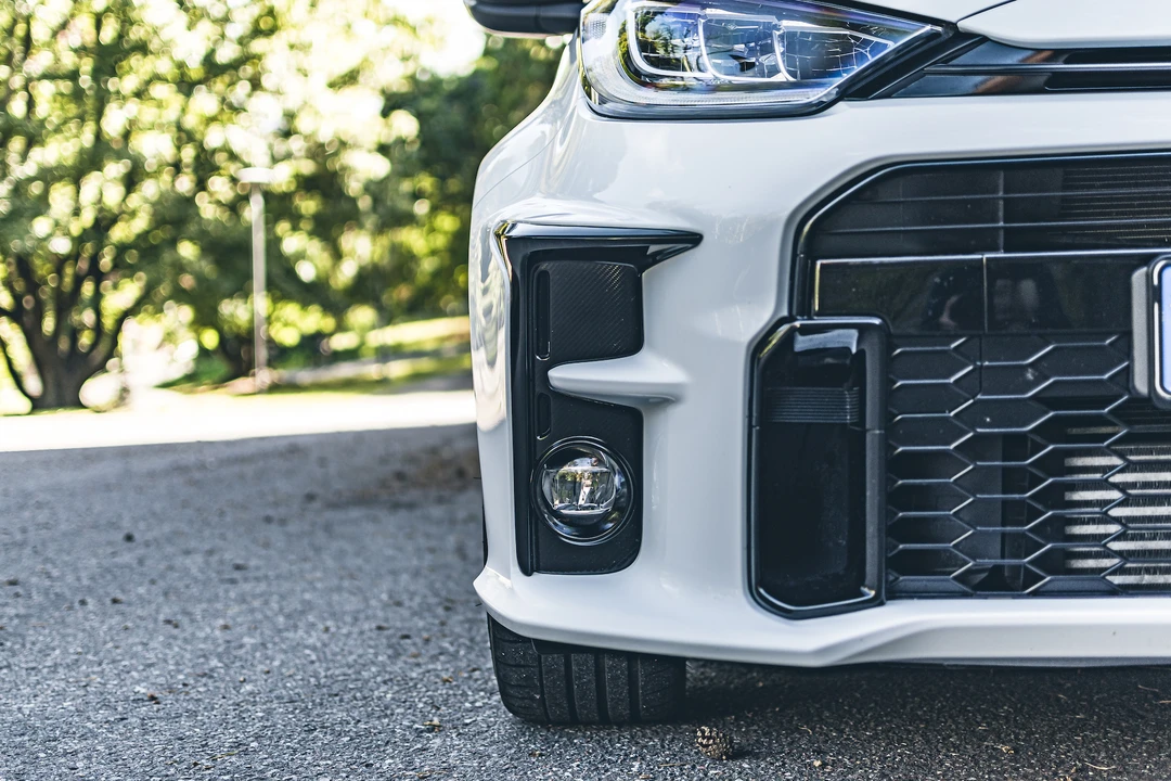 2020 Toyota Yaris - Image 17 of 31