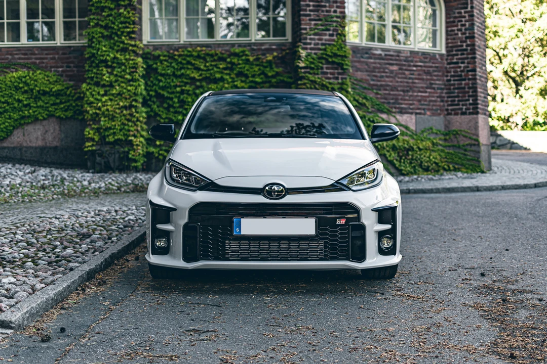 2020 Toyota Yaris - Image 10 of 31