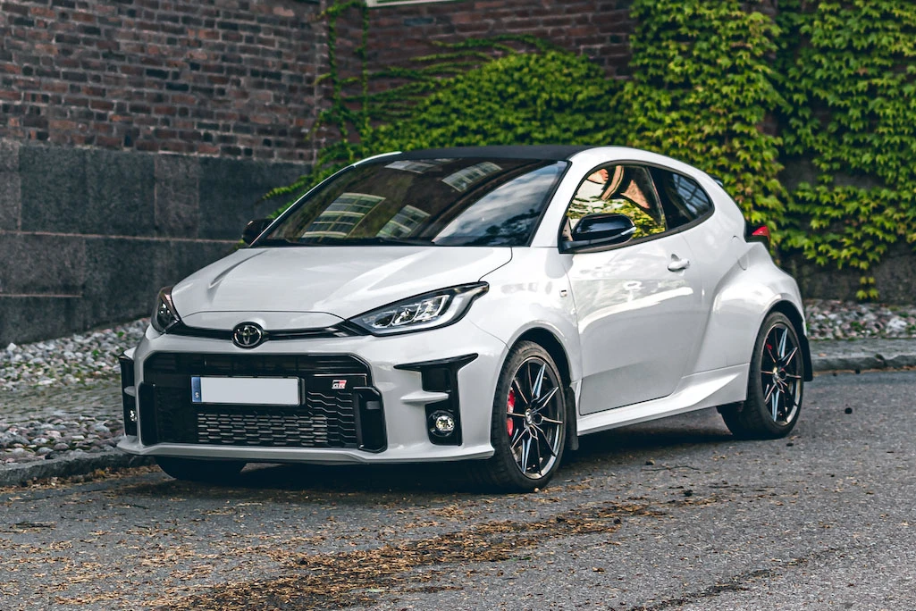 2020 Toyota Yaris - Image 2 of 31