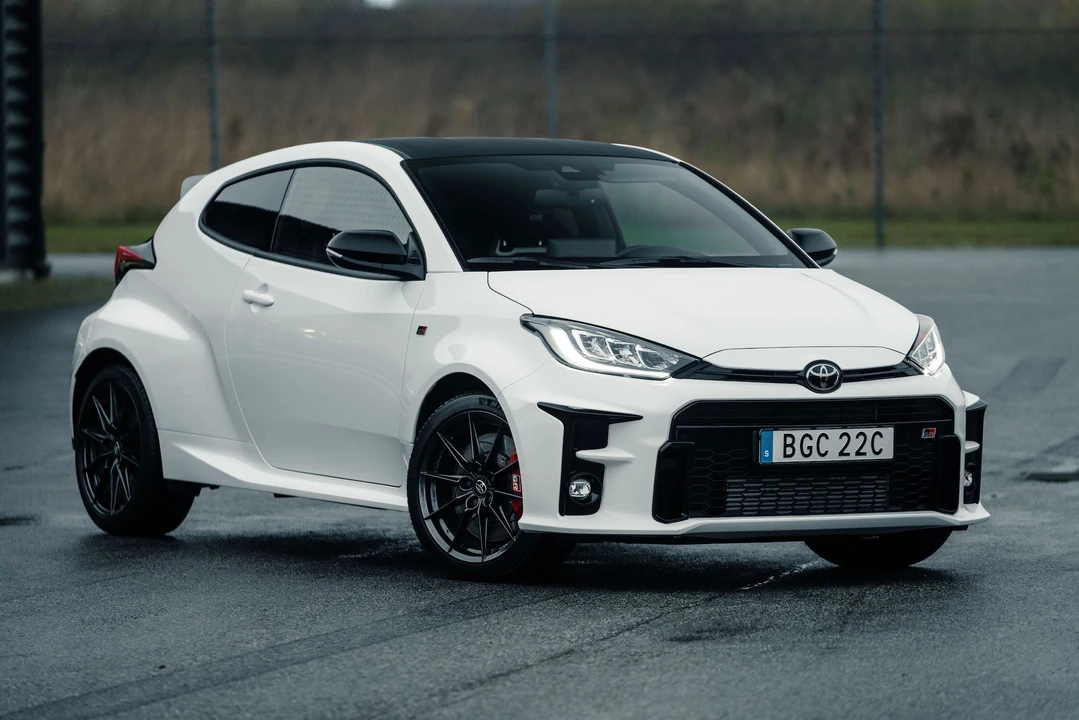 2020 Toyota Yaris - Image 11 of 31