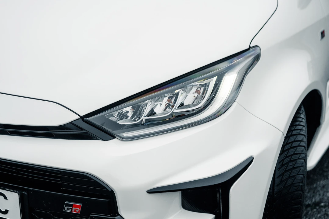 2020 Toyota Yaris - Image 27 of 31