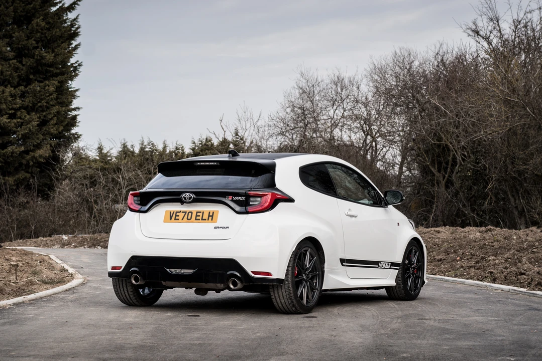 2020 Toyota Yaris - Image 16 of 31