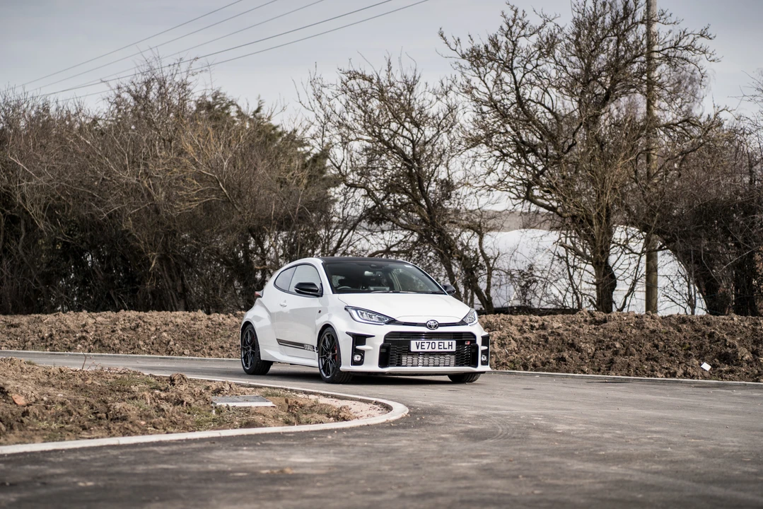 2020 Toyota Yaris - Image 23 of 31