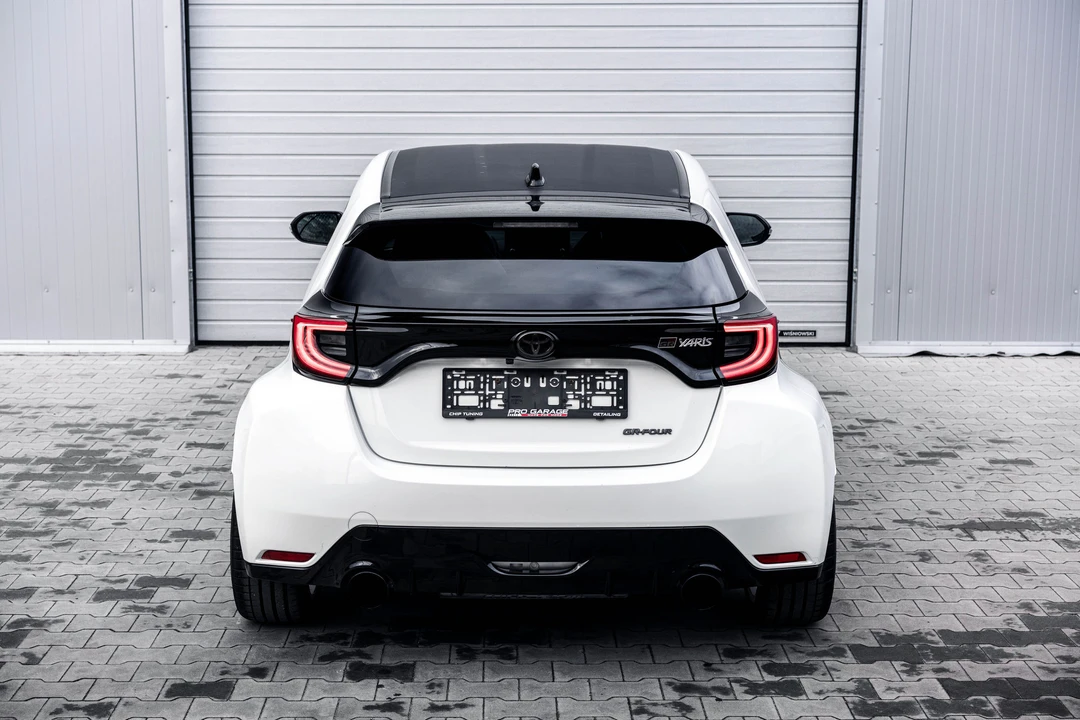 2020 Toyota Yaris - Image 14 of 31