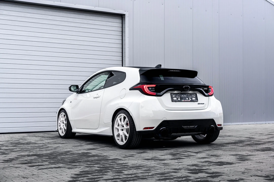 2020 Toyota Yaris - Image 13 of 31