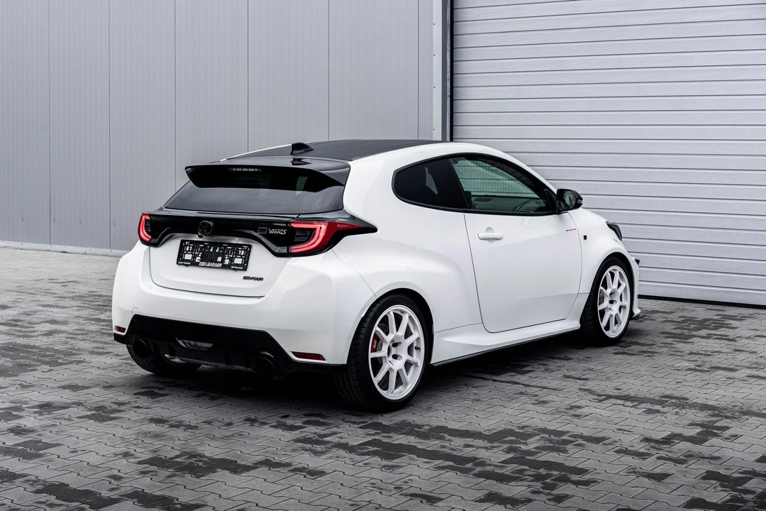 2020 Toyota Yaris - Image 15 of 31