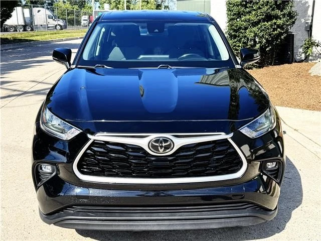 2020 Toyota Highlander - Image 9 of 21