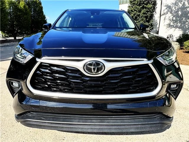 2020 Toyota Highlander - Image 8 of 21