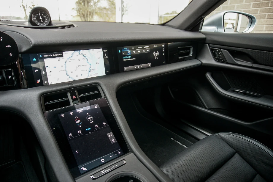 2020 Porsche Taycan 4S - Image 12 of 27