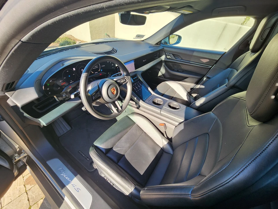 2020 Porsche Taycan 4S - Image 3 of 5