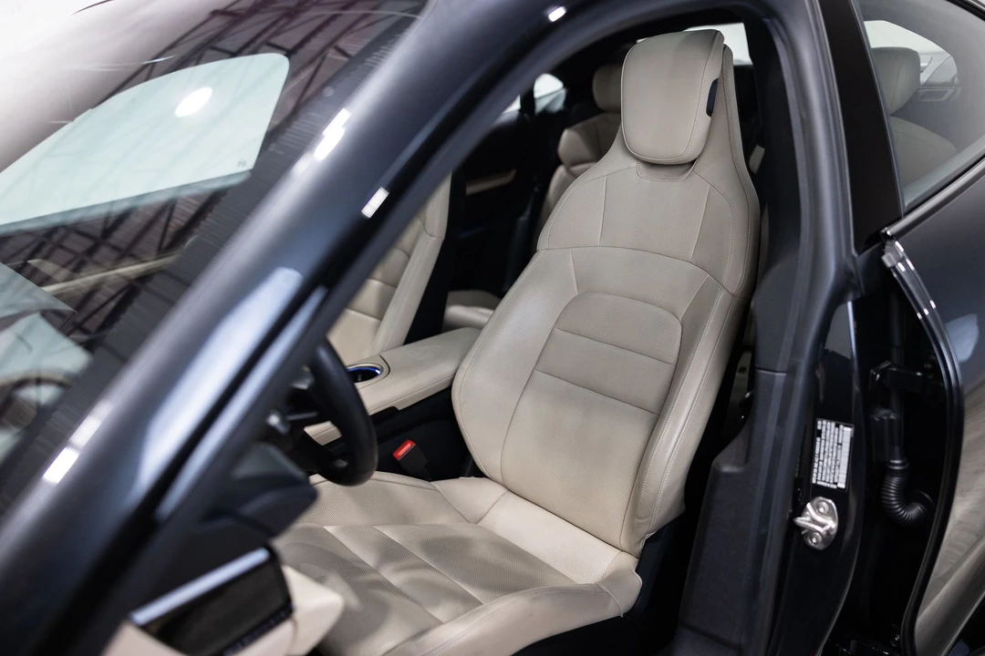 2020 Porsche Taycan 4S - Image 10 of 31