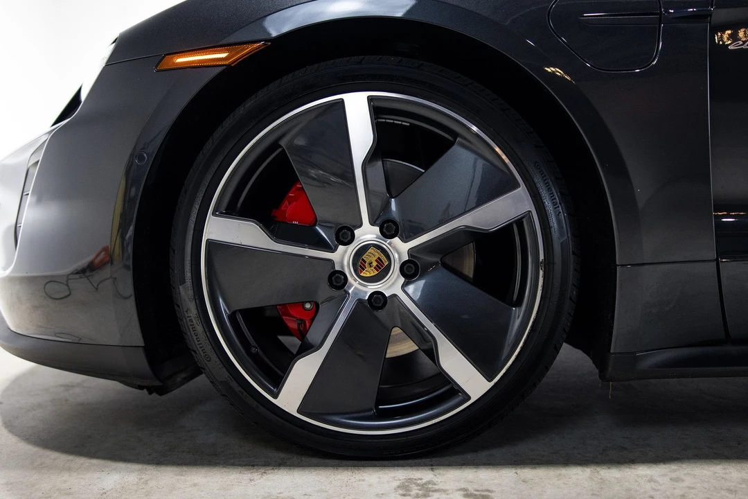 2020 Porsche Taycan 4S - Image 13 of 31