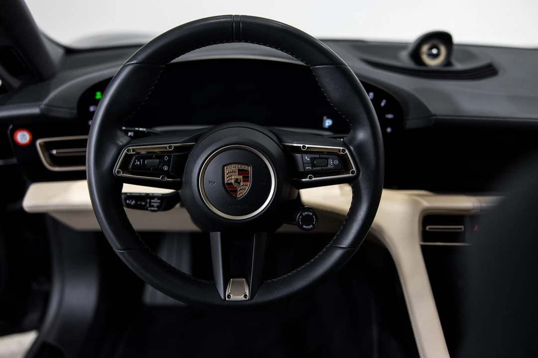 2020 Porsche Taycan 4S - Image 18 of 31